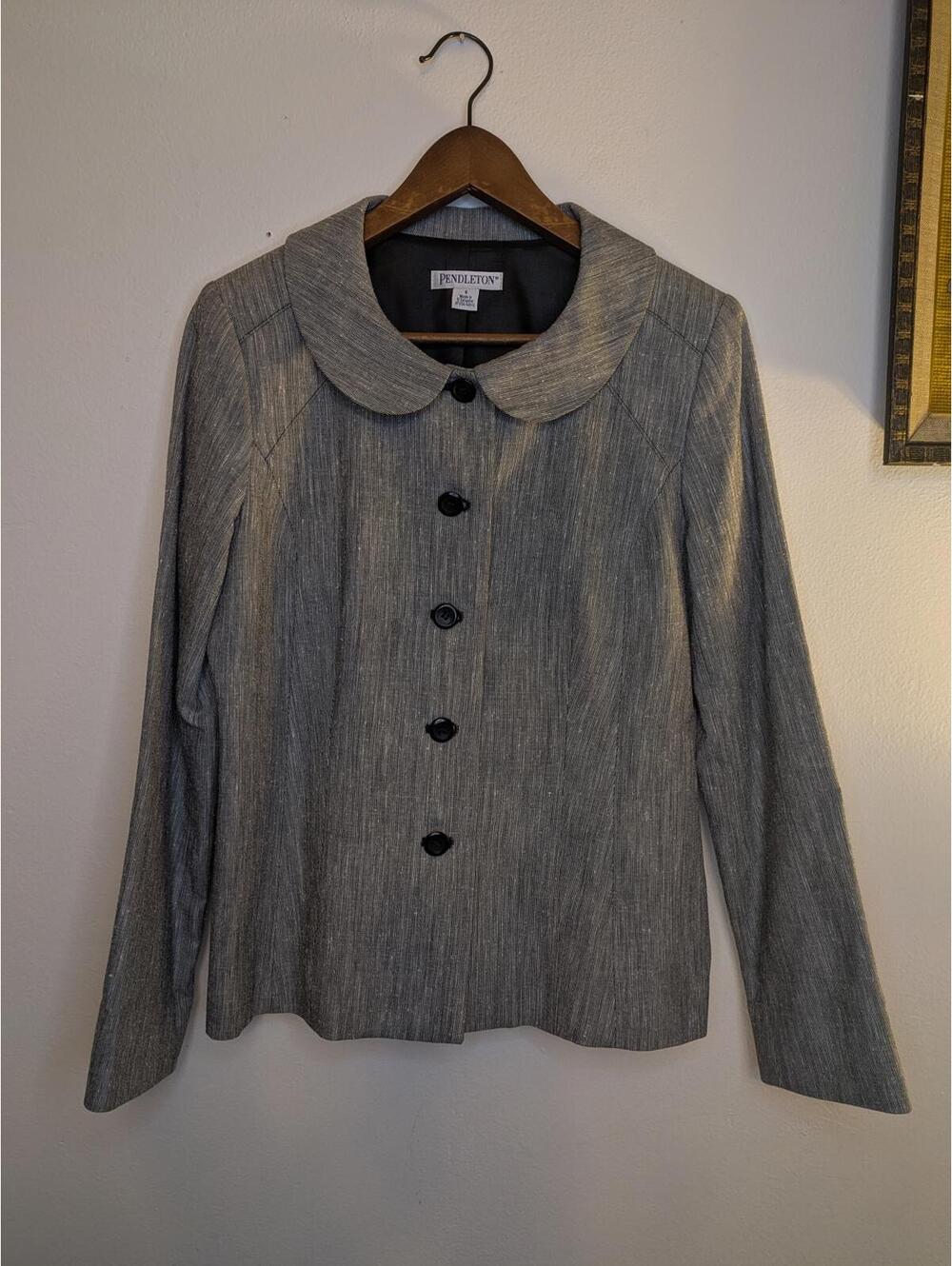 Pendleton Women's Wool Silk Blend Blazer Size 6 Grey Wavy Peter Pan Collar